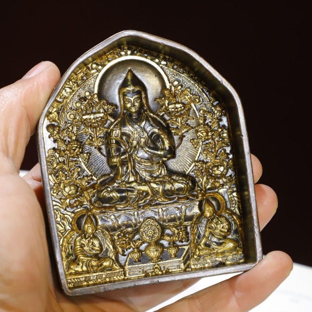 Antique Tibetan Tsha Tsha Mould of Tsongkhapa, Himalayan Buddhist Art For Sale - Image 4 of 9