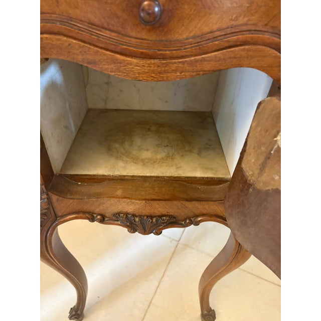 French Victorian Bedside Cabinet, 1860s For Sale - Image 11 of 12