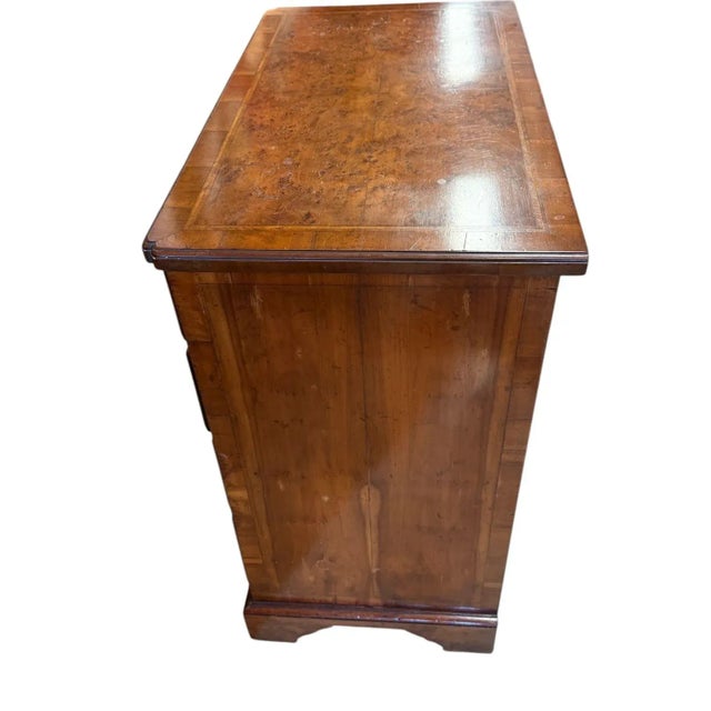 English English Mahogany Chest With Burl and Banding For Sale - Image 3 of 11