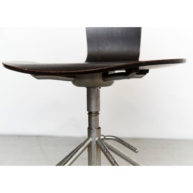 Wood Model 3115 Mosquito Munkegaard School Chair by Arne Jacobsen for Fritz Hansen, 1960s For Sale - Image 7 of 17