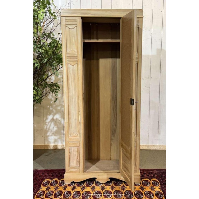 English Maple Wardrobe, 1950s For Sale - Image 15 of 16
