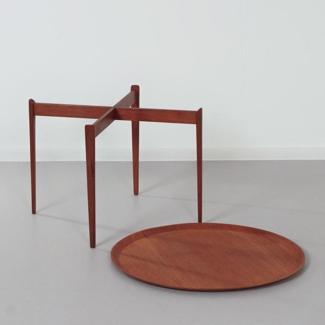Round Coffee Table by Hans Olsen for Viskadalens Möbelindustri, 1960s For Sale - Image 6 of 11