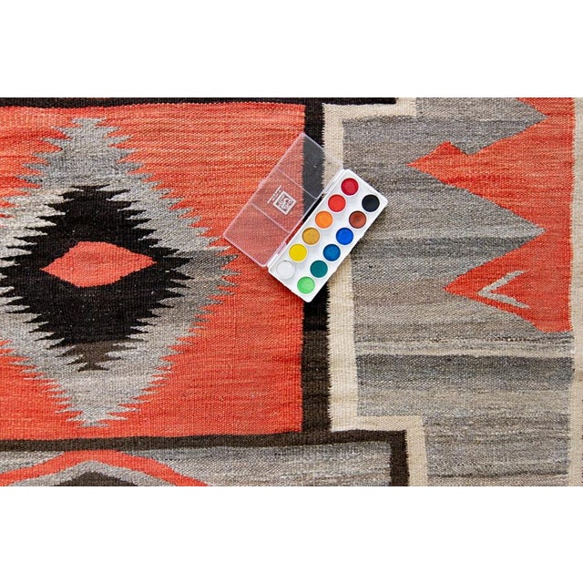 Textile Contemporary Navajo Design Kilim Geometric Salmon Gray Low Pile Handwoven Wool Rug - 4’8” X 6’2” For Sale - Image 7 of 10