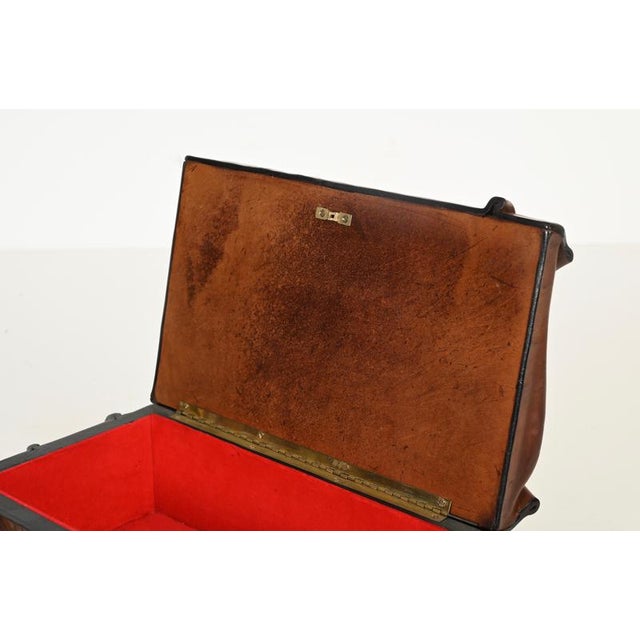 Large Draped Leather and Brass Decorative Box in the style of Adnet, Italy, 1960s For Sale - Image 16 of 18
