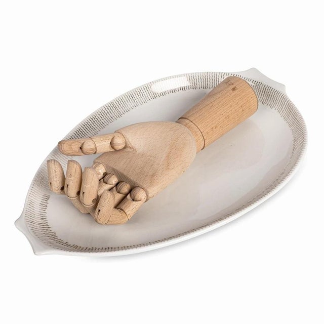 This porcelain plate was made in the 1960s by the Czechoslovak porcelain manufacturer Cornelia Loučky. Founded in 1907,...