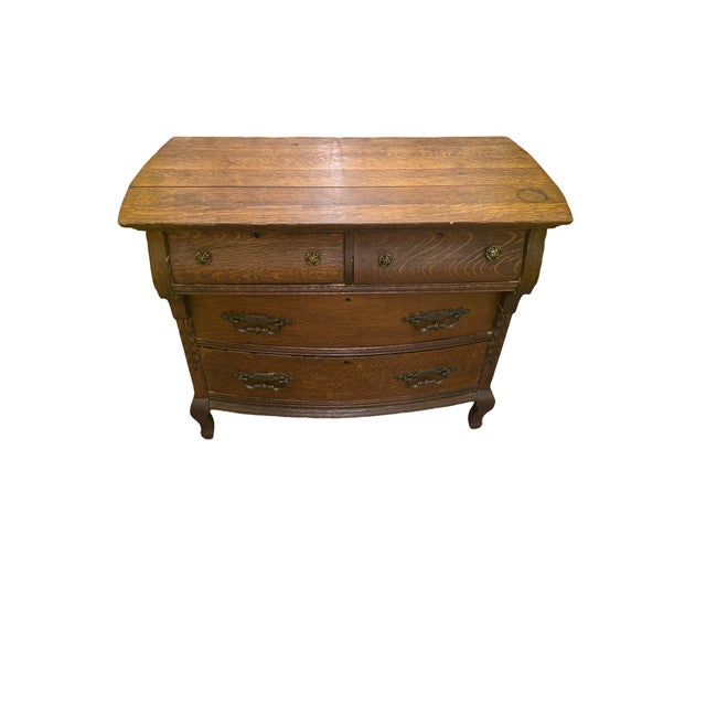 Antique American Empire Bowfront Chest of Drawers / Dresser in Tiger Oak For Sale - Image 9 of 9