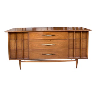 1960s Vintage Mid-Century Modern Kent-Coffey “The Foreteller” Dresser For Sale