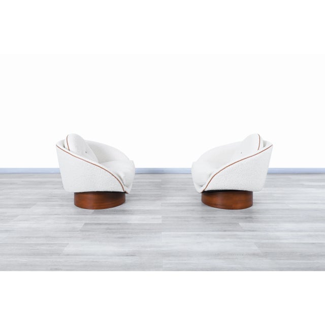 1960s Vintage Walnut and Boucle Lounge Chairs For Sale - Image 5 of 13