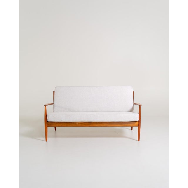 Model 118 Sofa by Grete Jalk for France & Daverkosen, 1950s For Sale - Image 13 of 13