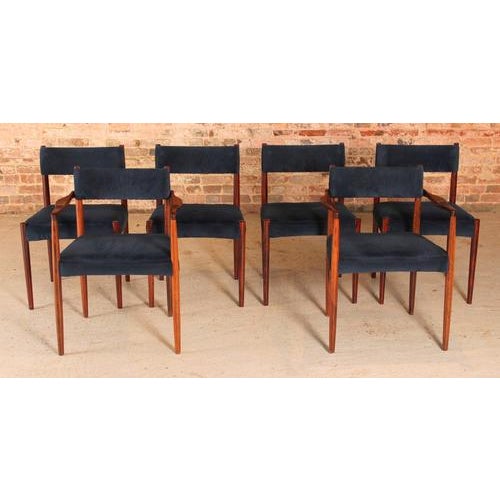 Set of 6 rosewood dining chairs with blue velvet upholstery by robert heritage, circa 1960s. 2 carvers and 4 side chairs....