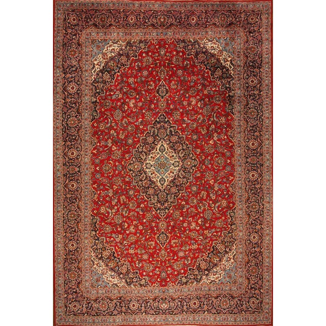 Middle Eastern Rug in Wool For Sale