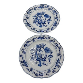 1950's Danube Blue Onion Blue & White Salad Plate Set Ribbon Hallmark Logo - 2pc For Sale