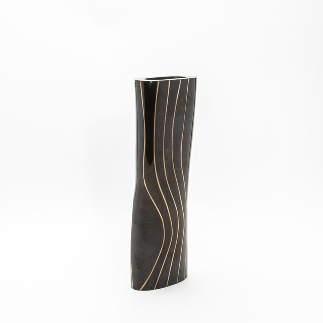 Kifu Paris Modern Vase in Black Shell With Brass Details by Kifu Paris For Sale - Image 4 of 8