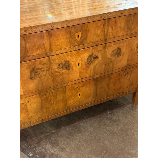 19th C. German Biedermeier Walnut Commode For Sale - Image 4 of 5