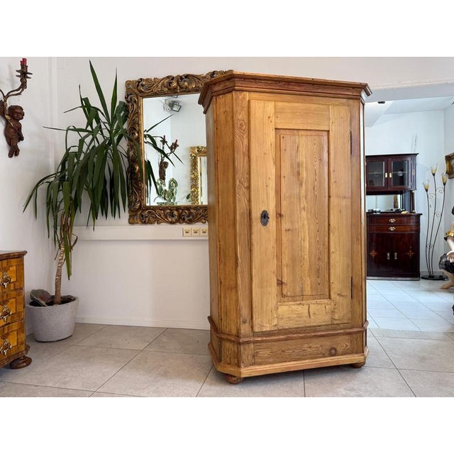 Original Biedermeier farmhouse wardrobe from Tyrol. Dimensions: Height x Width x Depth 182 x 102 x 51 cm. For sale is a...