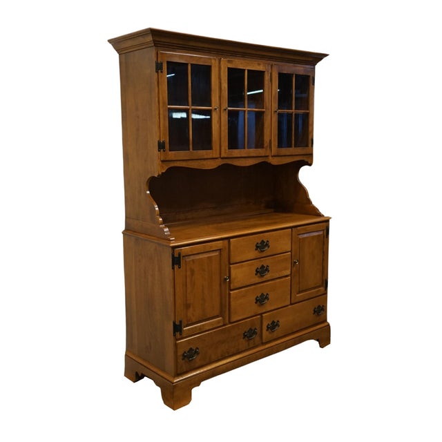 American Ethan Allen Heirloom Nutmeg Maple 48" Buffet W. Display Hutch 10-6007 / 10-6016 For Sale - Image 3 of 11