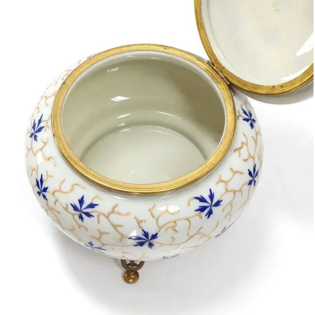 Vintage Mid Century Enameled Painted Floral Pattern Art Glass Round Dresser Box For Sale - Image 6 of 9