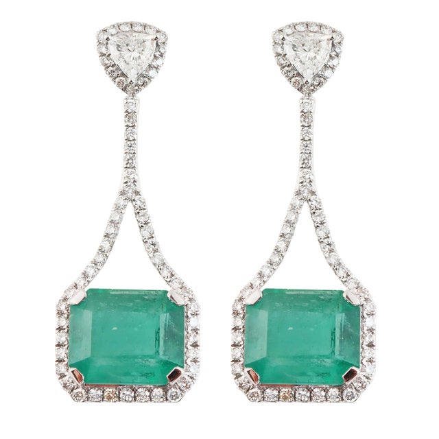 Natural zambian high quality Emerald diamond earring in 18k gold For Sale - Image 11 of 18