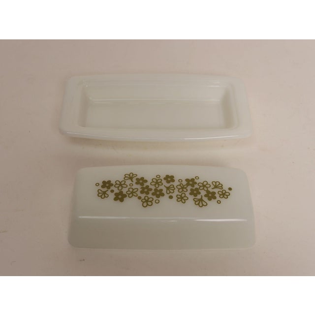 Vintage Pyrex Spring Blossom / "Crazy Daisy" Green Floral and Milk Glass Covered Butter Dish For Sale In New York - Image 6 of 12