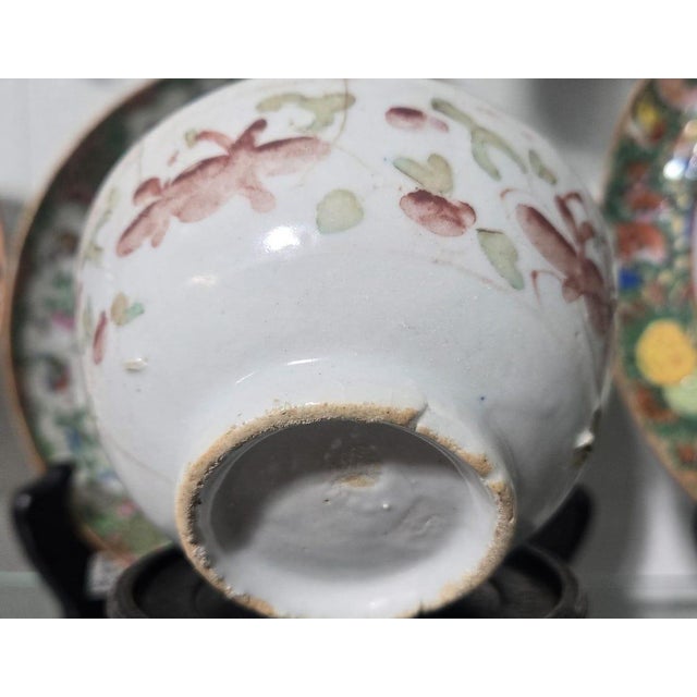 Antique Chinese Famille Rose Porcelain Tea Bowl, 19th Century, Floral Motifs ( 10cm x 5cm ) For Sale - Image 4 of 7