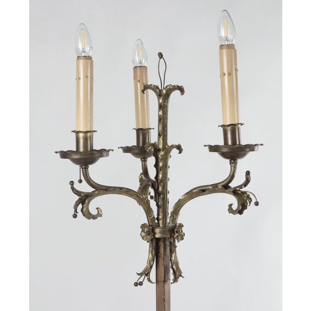 Early 20th Century Early 20th Century Victorian Brass Foliate Candelabra Floor Lamp For Sale - Image 5 of 9