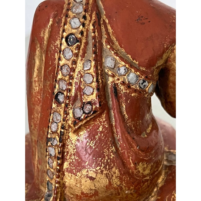 Wood Antique Burmese Gold & Brick Red Lacquered Praying Monk Statue or Figure, 19th Century For Sale - Image 7 of 10