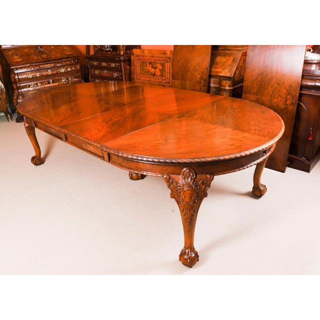 Wood Antique Burr Walnut Queen Anne Revival Dining Table by Maple & Co, 19th Century For Sale - Image 7 of 18