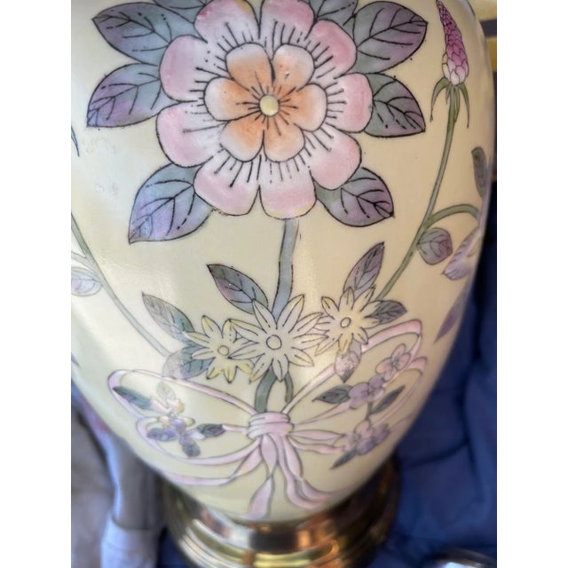 Vintage Floral Pastel Ginger Jar Table Lamp For Sale - Image 4 of 8