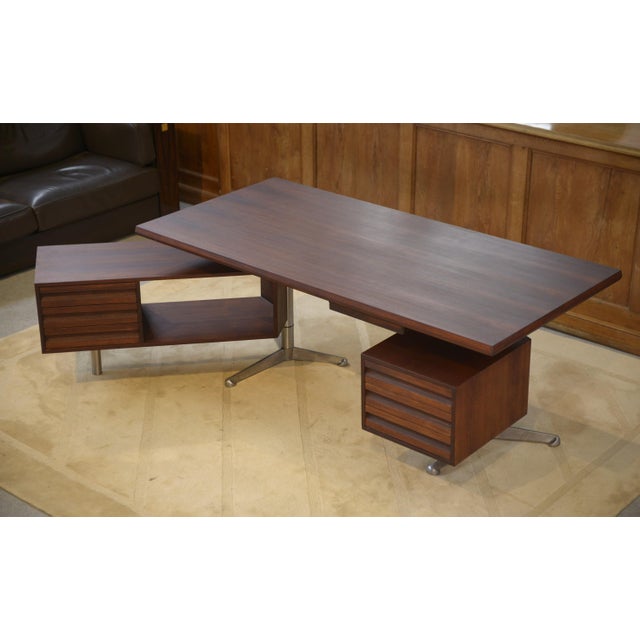 Modèle T95 Desk by Osvaldo Borsani for Tecno, 1960s For Sale - Image 11 of 17