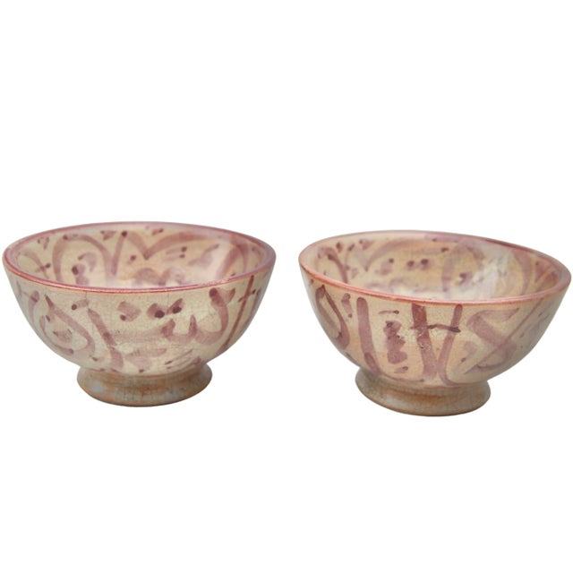 Late 19th Century Moorish Pink-Calligraphy Ceramic Bowls - 2 Pieces For Sale - Image 4 of 9