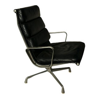 Soft Pad Lounge Chair Black Leather Eames Herman Miller For Sale