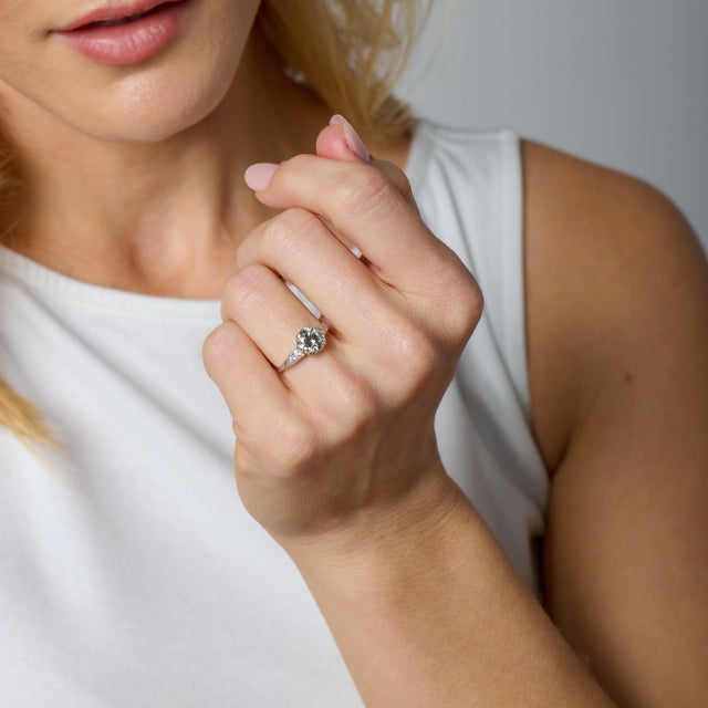 1930s 1930s Art Deco Gia 1.80 Carat Diamond Platinum Engagement Ring, Size 6.75 For Sale - Image 5 of 6