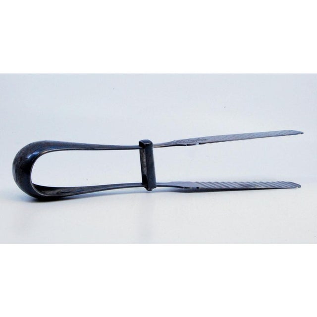 Metal Silver Salad Tongs with Engraved Floral Motifs For Sale - Image 7 of 9
