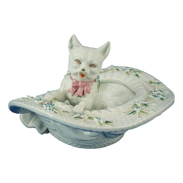20th Century Porcelain Sculpture Cat in a Hat by Vion & Baury, France, 1890s For Sale