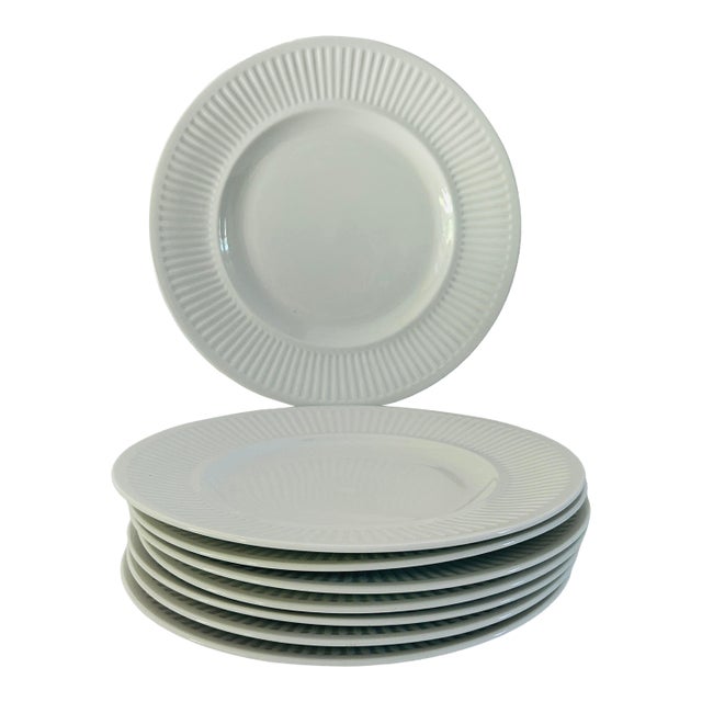1990s Athena Pattern by Johnson Brothers White Ironstone Dinner Plates - Set of 8 For Sale