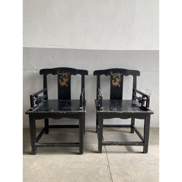 Set of 19th Century Chinese Chairs in Lacquered Black Wood with Gilt Decoration, 1890s For Sale - Image 3 of 10