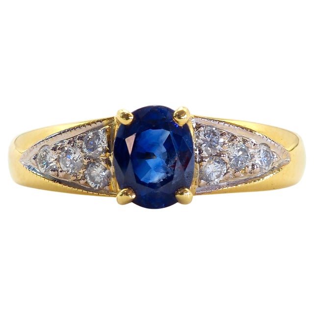 Natural Blue Sapphire 3.60cts & Diamond 0.20cts Ring in 18k Gold For Sale In New York - Image 6 of 8