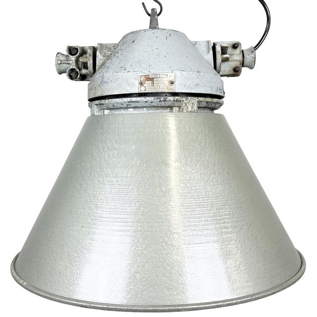 Industrial Explosion Proof Lamp with Aluminium Shade from Elektrosvit, 1970s For Sale - Image 18 of 18