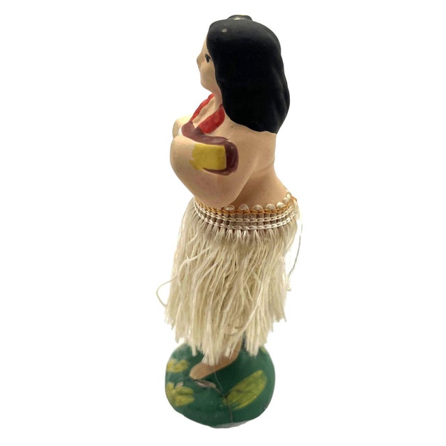 1950s Mid 20th Century Ceramic Hawaii Hula Girl Dancing Ukulele Player Bobble Doll For Sale - Image 5 of 10