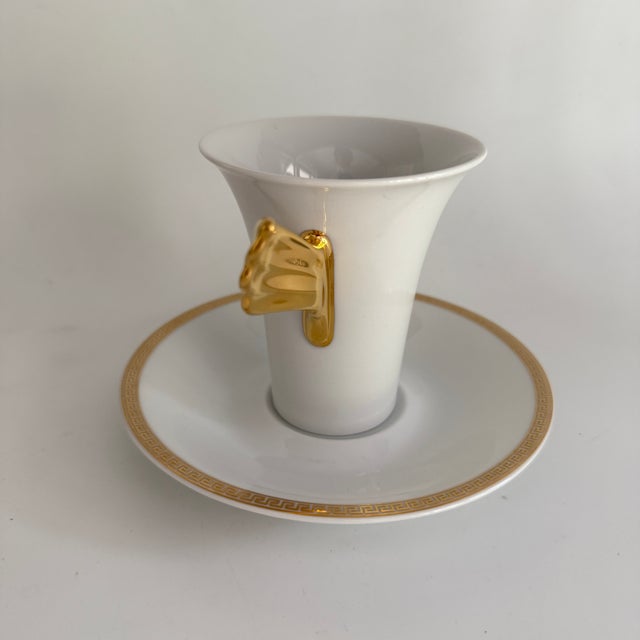 Coffee cup with saucer VERSACE Medallion Meandre D'or Designed in 1993: Le Roi Soleil unused in the original packaging...