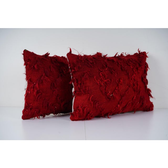 Handmade Turkish Rug Pillow Covers • Vintage Rug Decor Elevate your home decor with these exquisite 12" x 20" pillow...