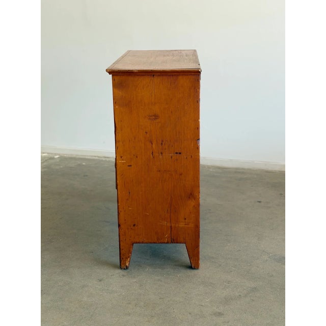 American 19th Century Mule Chest Dresser For Sale - Image 3 of 17