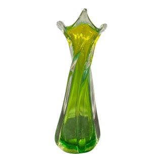 VTG MCM Green Stretch 4 Finger Swung Art Glass Vase Hand Blown Sommerso 1960s For Sale