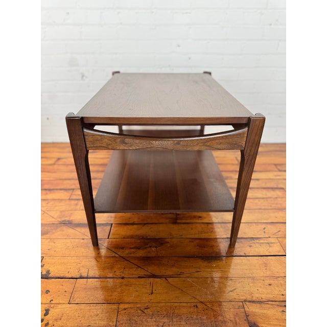 Mid-Century Modern Bassett Danish-Inspired Mid 20th Century Side Table For Sale - Image 3 of 7