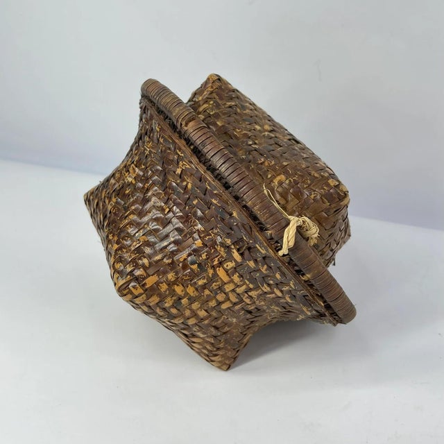 Textile Early 20th Century Kuba Basket Box For Sale - Image 7 of 9