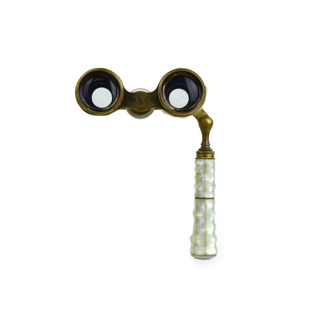 Victorian Antique 1900 'S French Mother of Pearl & Gilt Brass Colmont Paris Lorgnette Opera Glasses With Hamilton Lenses For Sale - Image 3 of 11