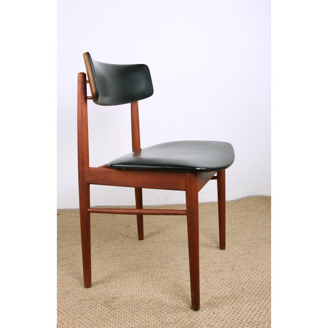 Danish Chairs in Teak, Black Skai and Brass by Sven Chrobat for Sax, 1960, Set of 4 For Sale - Image 17 of 18
