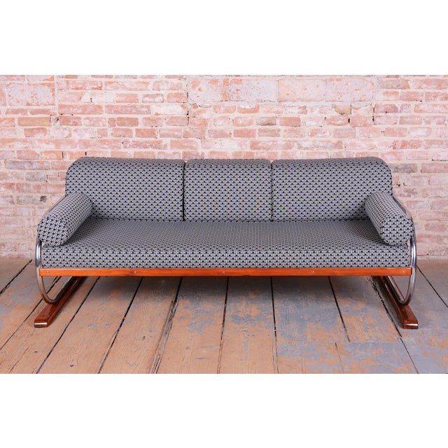 Bauhaus Sofa in Chrome and Beech from Robert Slezak, Czech, 1930s For Sale - Image 16 of 18