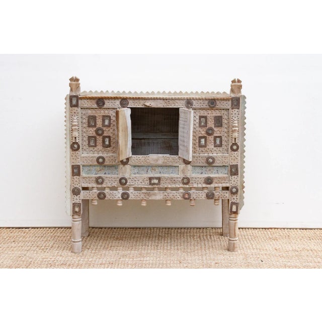 1960s Carved Bleached Wood Damachiya Tribal Cabinet For Sale - Image 9 of 10