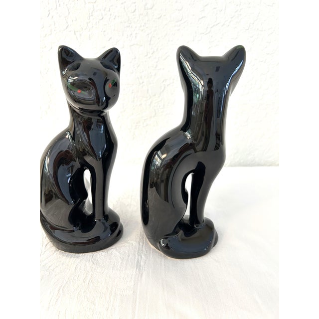 Mid-Century Sitting Siamese Cat Figurines, a Pair For Sale - Image 4 of 6